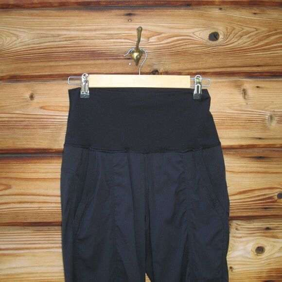 Lululemon In Flux Crop Pants Linerless Joggers Black - Picture 7 of 11